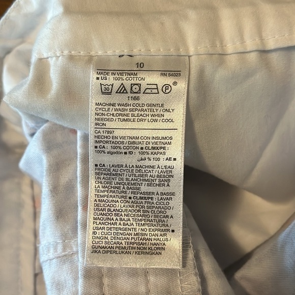 Old Navy women’s shorts size 10 - Picture 5 of 5